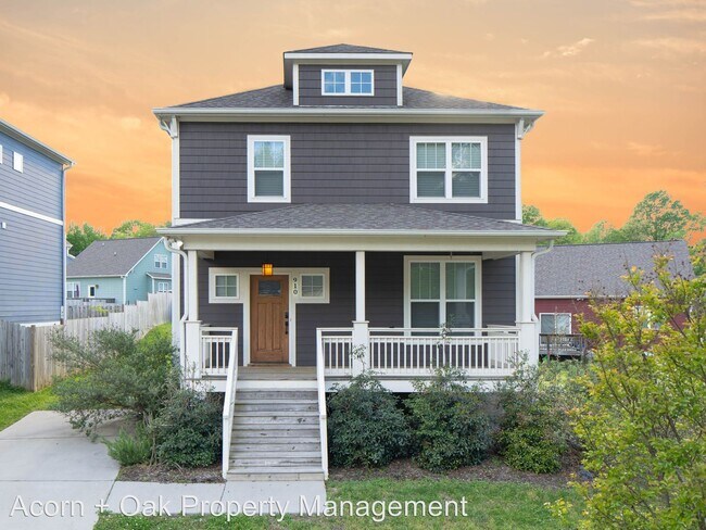 Primary Photo - 3 br, 2.5 bath House - 910 Scout Dr