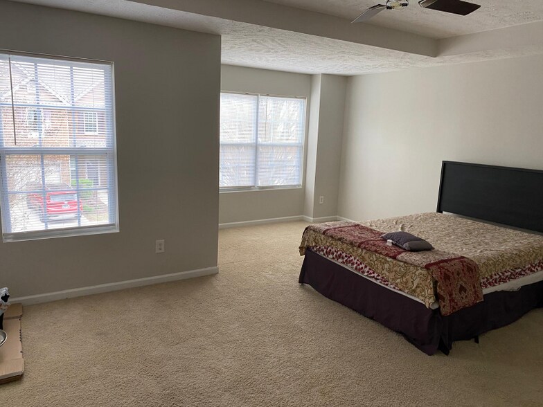 Building Photo - 1507 Hamden Dr