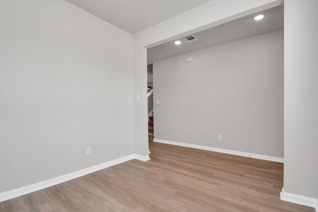 Building Photo - 4634 Aurora Glen Dr