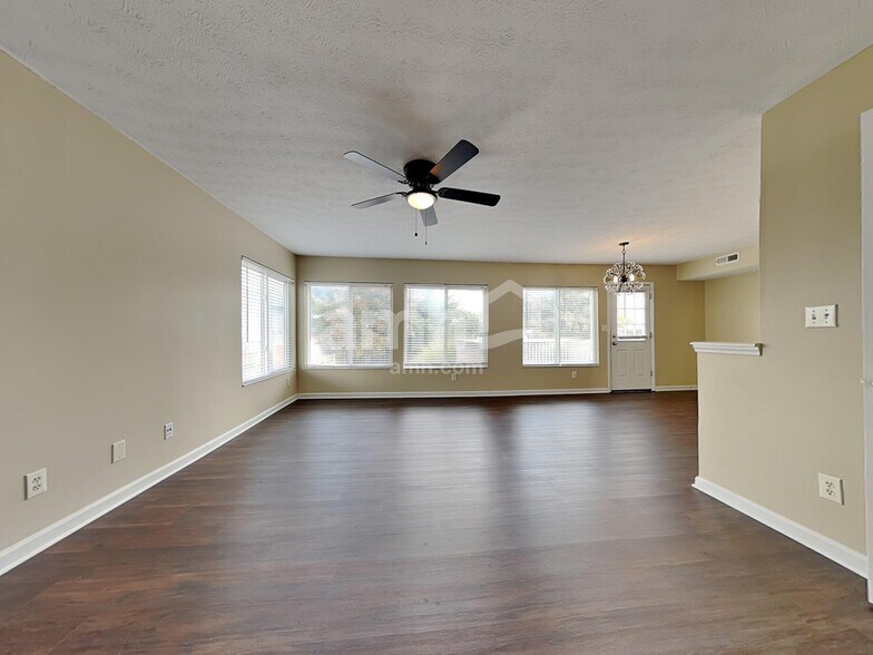 Building Photo - 4239 King Bird Ln