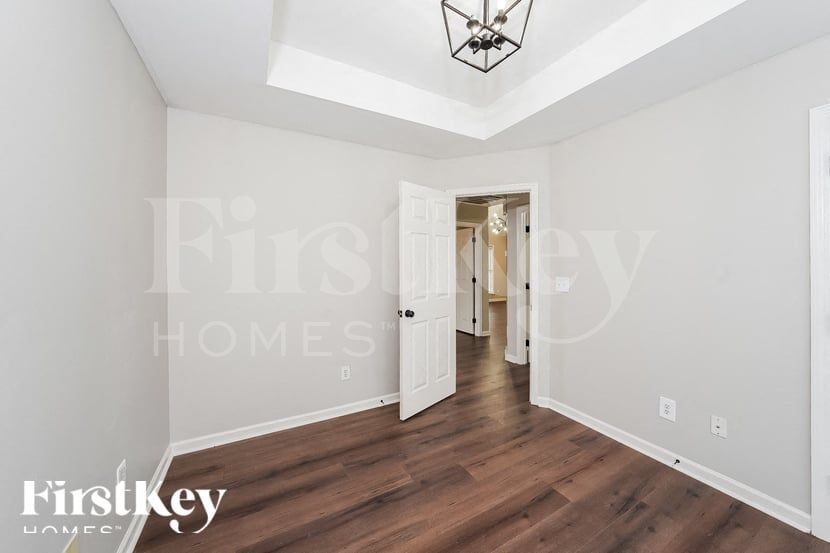 Building Photo - 609 Camden Cove Ln