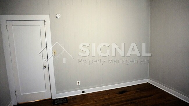 Building Photo - 7230 4th Ave S