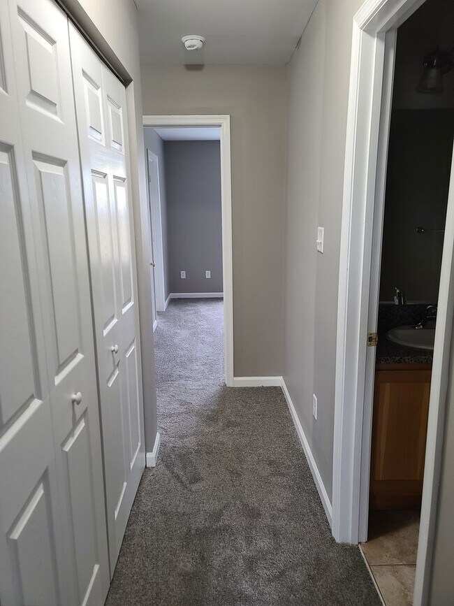 Building Photo - 3 Bedroom Townhome for Rent in Waynesboro