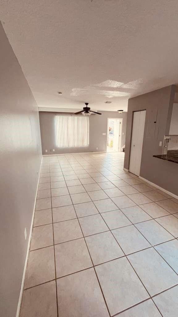 Building Photo - 4735 SW 14th St