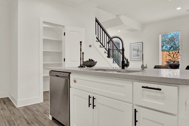 Building Photo - 6635 T C Jester Blvd