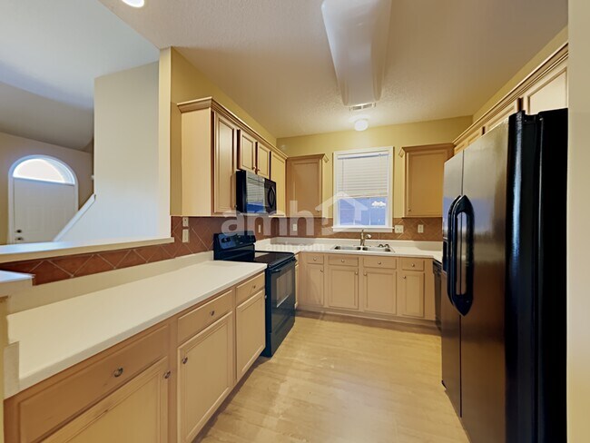 Building Photo - 8739 Overcup Oaks