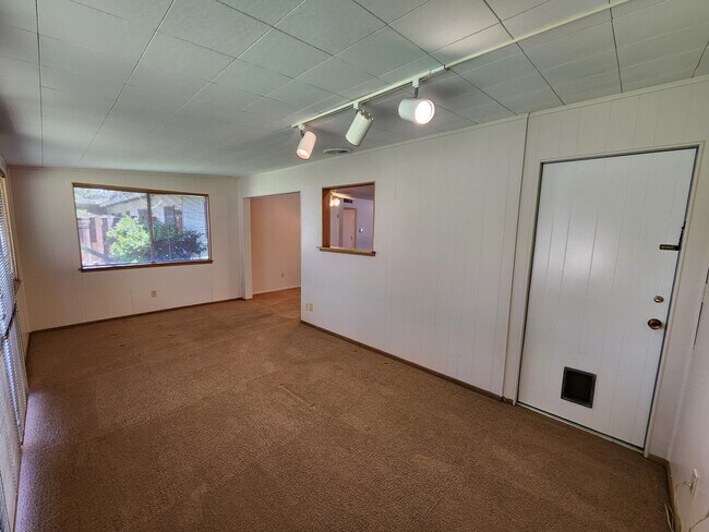 Building Photo - 5604 Indian Wells Ave