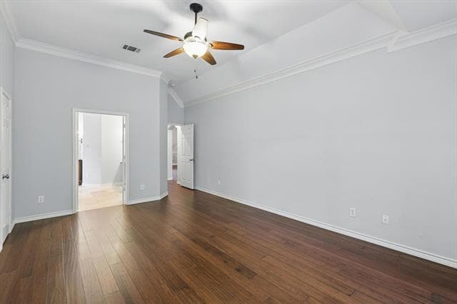 Building Photo - 2520 Woodside Dr