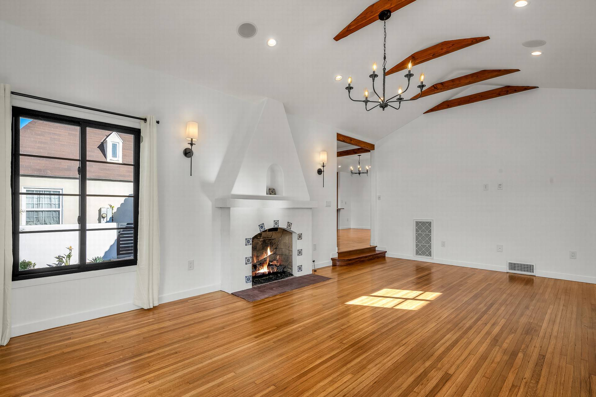 Building Photo - 920 S Spaulding Ave