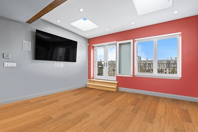 Building Photo - 39 Commercial Wharf