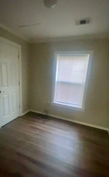 Building Photo - 4019 MS-44