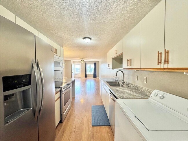 Building Photo - 398 Winter Ridge Blvd