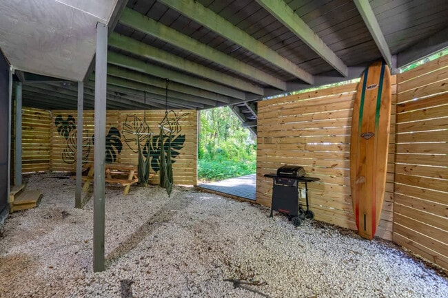 Building Photo - 5130 River Bluff Ln