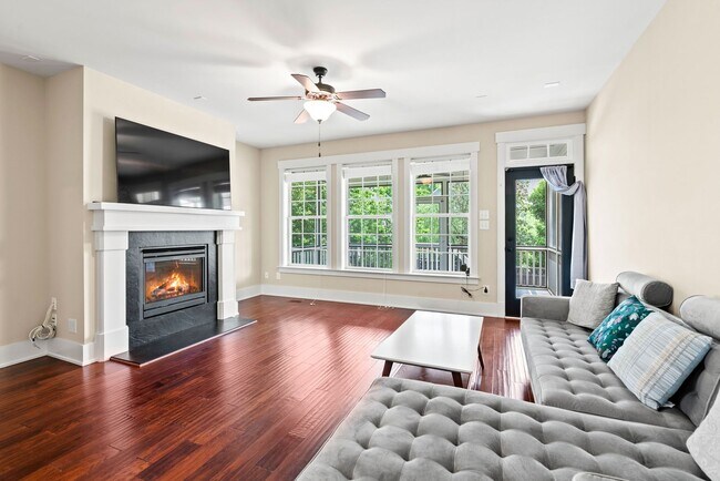 Building Photo - Beautiful Home in Briar Chapel-Many Amenities!