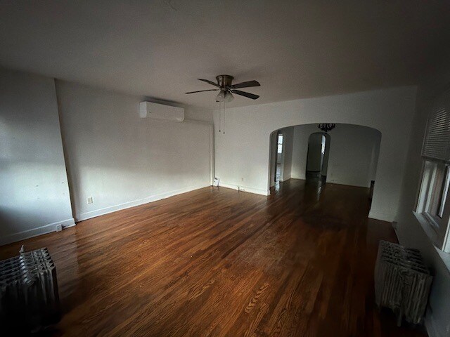 Building Photo - 783 Woodruff Pl E Dr