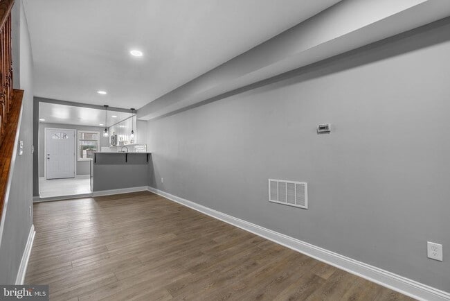 Building Photo - 1213 Washington Blvd