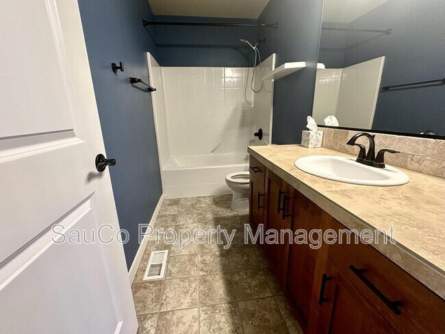 Building Photo - 456 SW 203rd Terrace