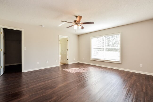 Building Photo - 4716 Barbados Loop