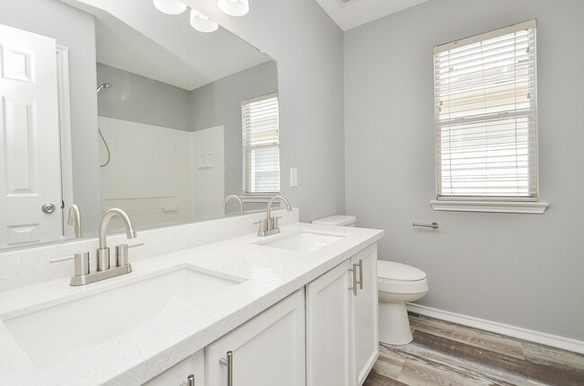 Building Photo - 20131 Larkspur Landing