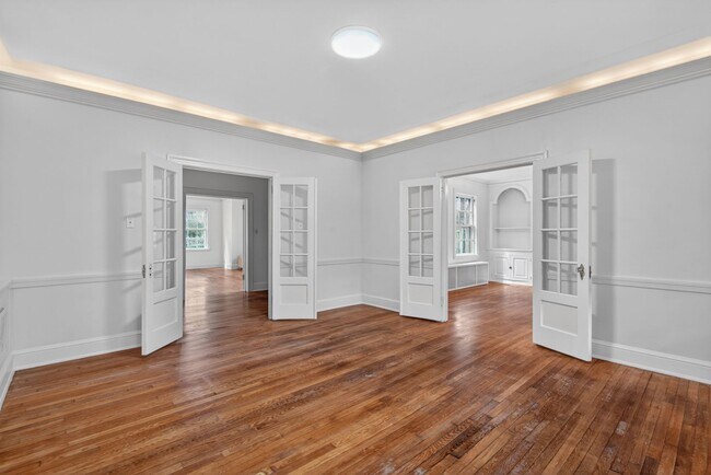 Building Photo - 1436 Acadia St
