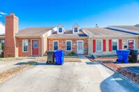 Building Photo - Charming 2 Bedroom Available in Virginia B...