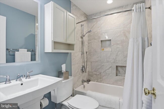 Building Photo - 10454 Breckinridge Ln