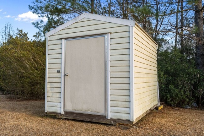 Building Photo - Welcome to Carolina Forest!