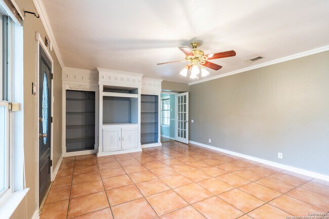 Building Photo - 224 Shadyview Dr