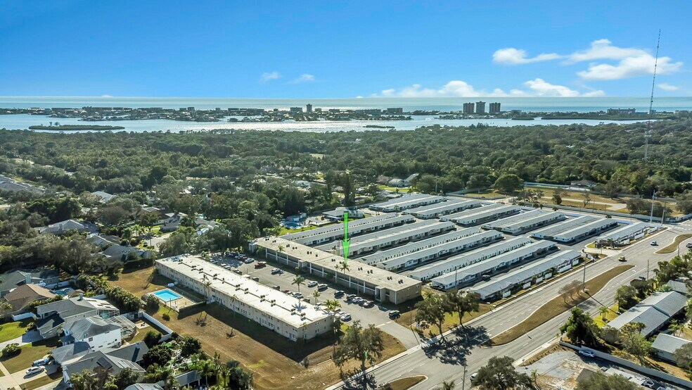 Building Photo - 12300 Park Blvd