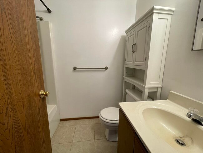 Building Photo - 3221 Woodward St