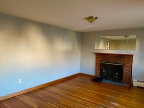 Building Photo - 16 Oakdale St