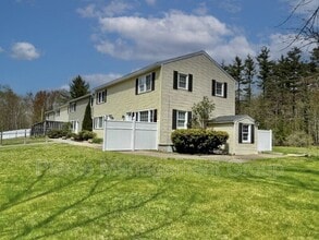 Building Photo - 9 Bayberry Ln