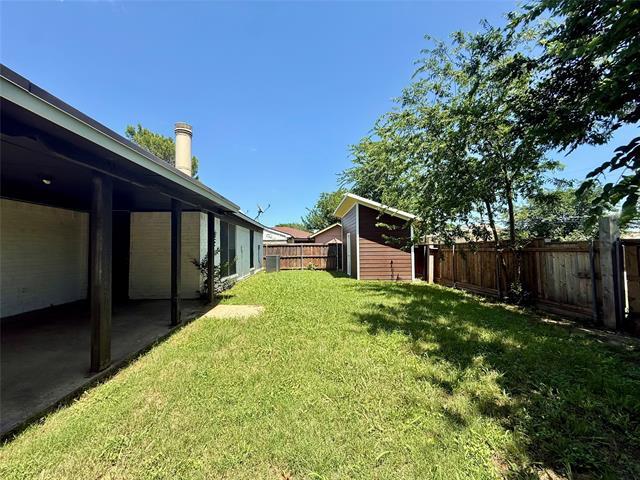 Building Photo - 1209 Birchbrook St