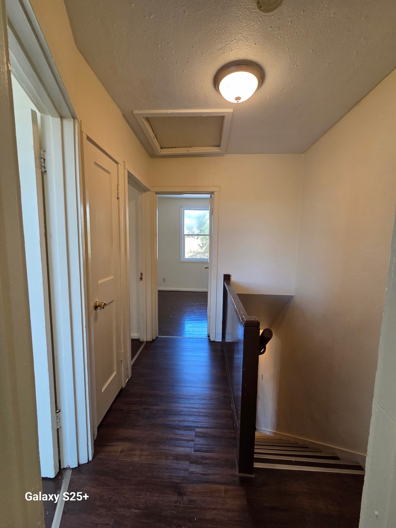 Building Photo - 1413 NW Despain Ave