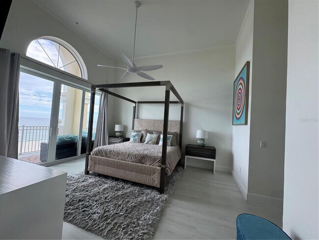 Building Photo - 200 Ocean Crest Dr