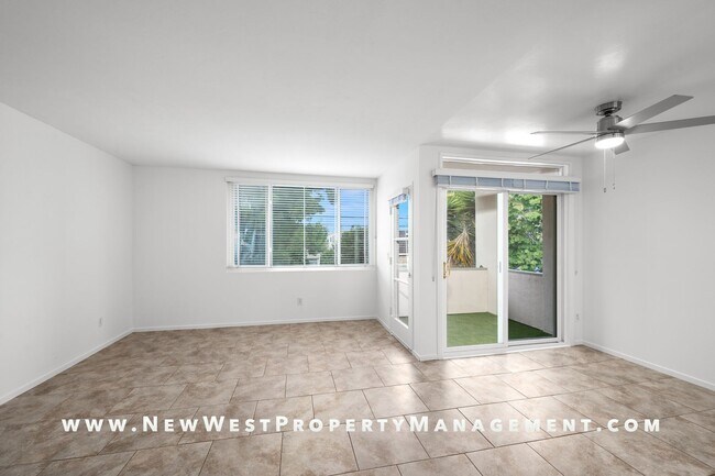 Building Photo - Recently Refreshed Point Loma 2-Bedroom at Baycrest! Small Pet OK! Available Now!