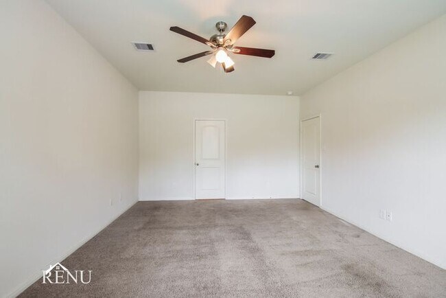 Building Photo - 25521 Rose Creek Dr