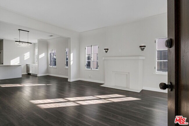 Building Photo - 408 N Genesee Ave
