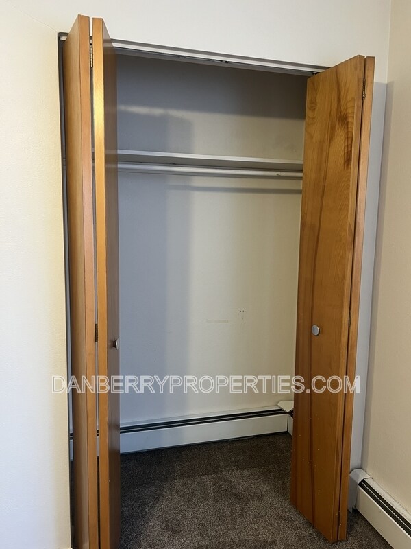 Building Photo - 3940 Jackman Rd