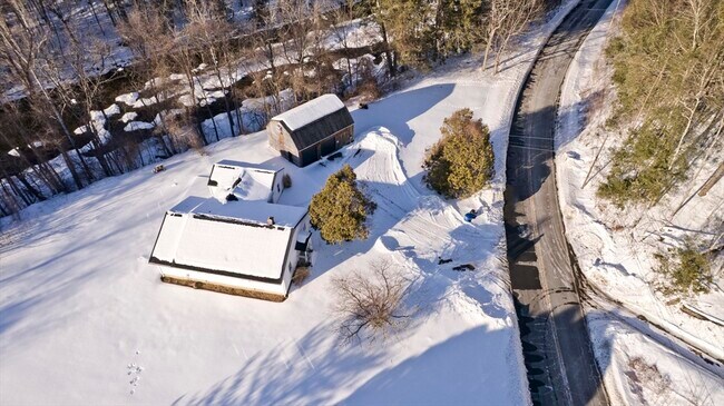 Building Photo - 16 Knightville Dam Road