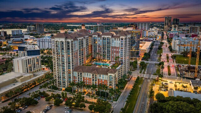 Building Photo - 550 Okeechobee Blvd