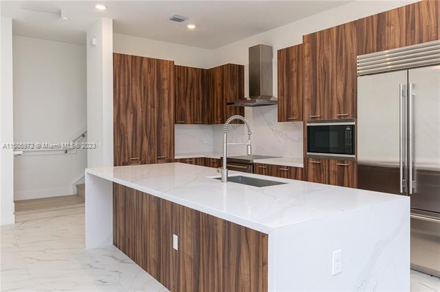 Building Photo - 8321 SW 121st Ter