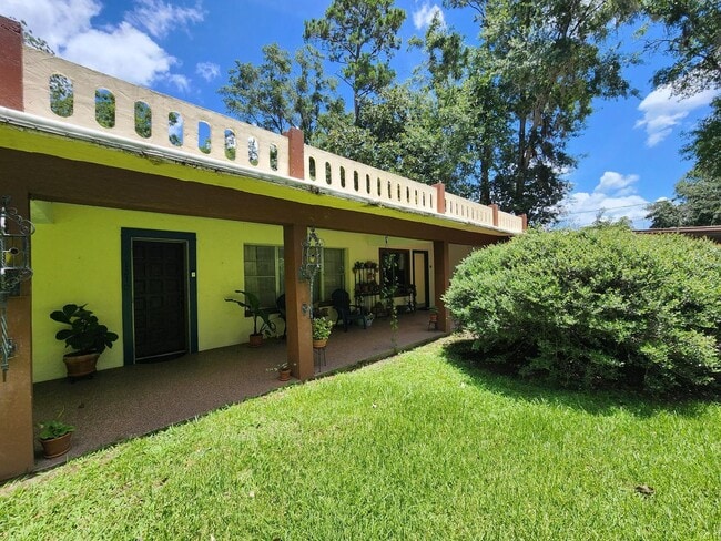 Building Photo - Spacious & Modern 2-Bedroom Duplex in Private Lake Jackson Setting – Tallahassee