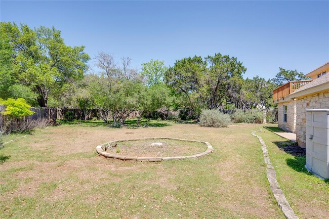 Building Photo - 109 Vinca Dr