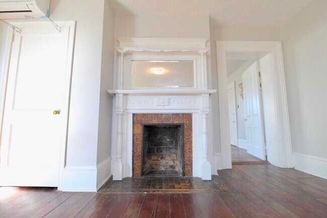 Building Photo - 317 Park Ave