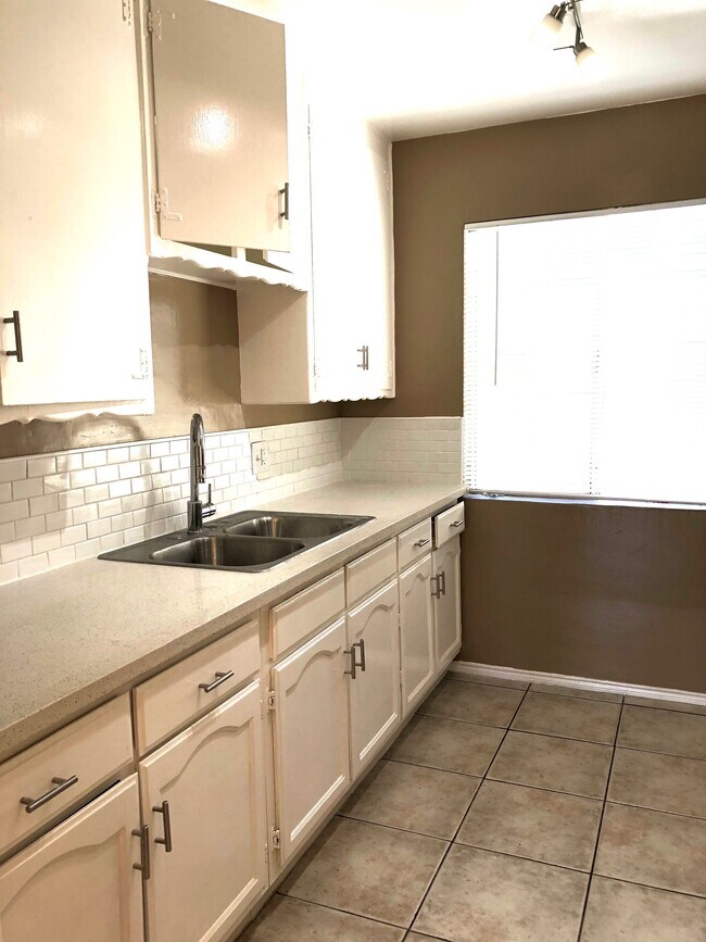 14820 Blythe St 14820 Blythe St Panorama City CA 91402 Apartment Finder