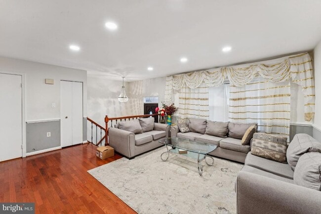 Building Photo - 14430 Bakersfield Ct