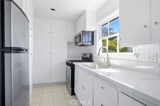 Building Photo - 31503 Shrewsbury Dr