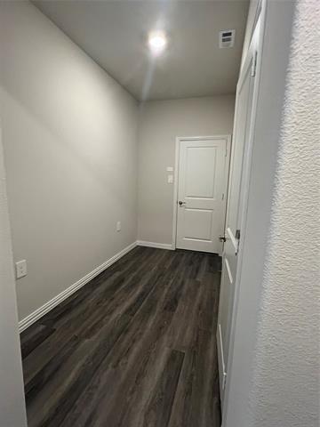 Building Photo - 4005 Turpin Dr