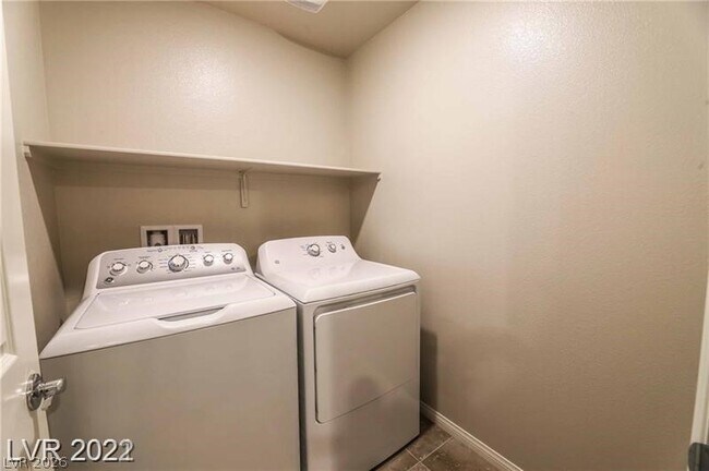 Building Photo - 4486 Lantern Point Ave